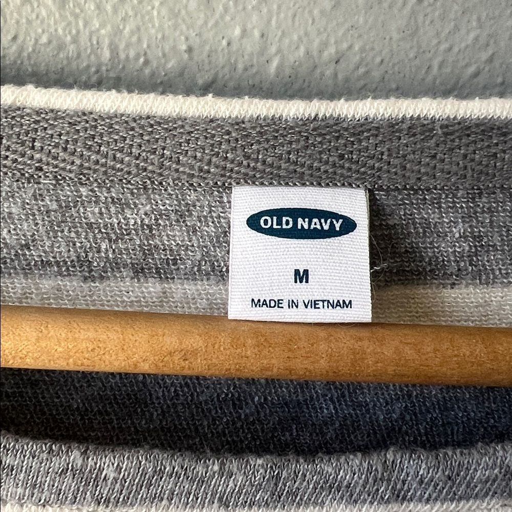 Old Navy pullover - Picture 2 of 6